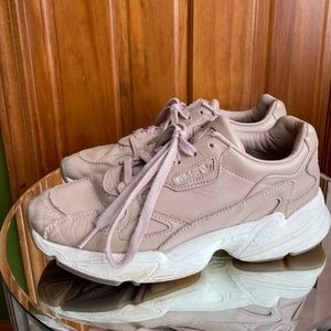 Adidas Falcon Torsion Womens Casual Leather Sneakers Ash Pearl Sz. 8.5